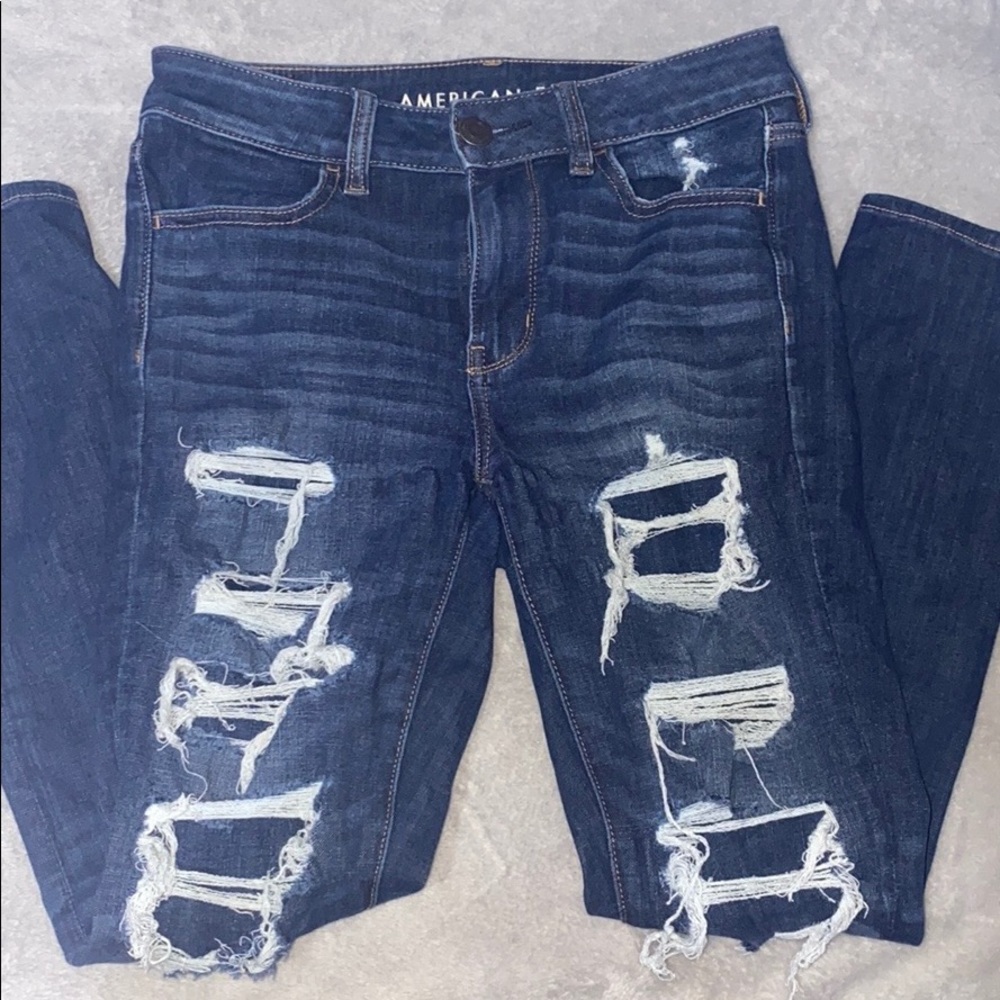 Hi Rise Distressed Jeans
